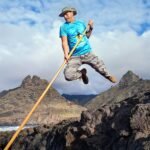 Asombrosas experiencias en San Cristóbal de La Laguna: practicar el salto del pastor, comer en una cueva o viajar en el tiempo en Bajamar