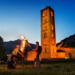 El verano que se esconde entre montañas, lagos y pueblos de piedra