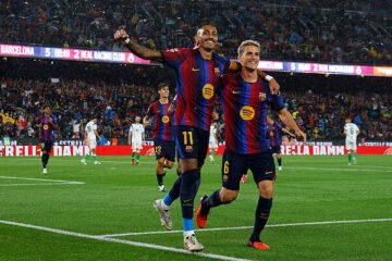 Siete goles al Racing en otro festival de un Barça imparable
