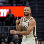 Stephen Curry renueva con los Warriors por dos años y 116 millones