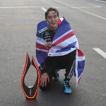 Russell vence en Bakú y Antonelli minimiza los daños