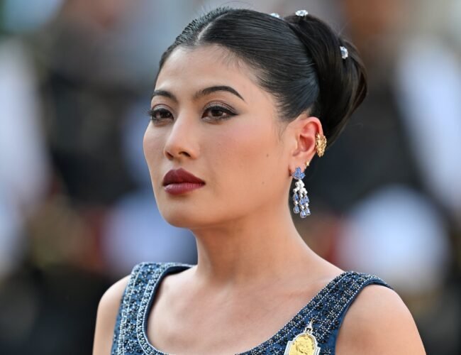 La princesa Sirivannari de Tailandia habla por primera vez de la muerte de su hermana a los 47 años: “Competí el mismo día en que falleció”