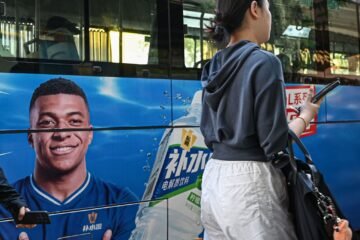 Las cifras que amenaza la polémica de Mbappé: 520 millones de espectadores, un 15% del merchandising del Madrid y parte de los 750 millones por derechos de televisión