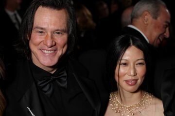 Jim Carrey se casa en secreto con Min Ah siete meses después de su debut como pareja